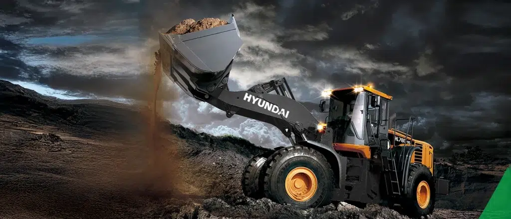 wheel loaders in UAE for truck loading
